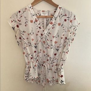 Sienna Sky XS White Floral Top